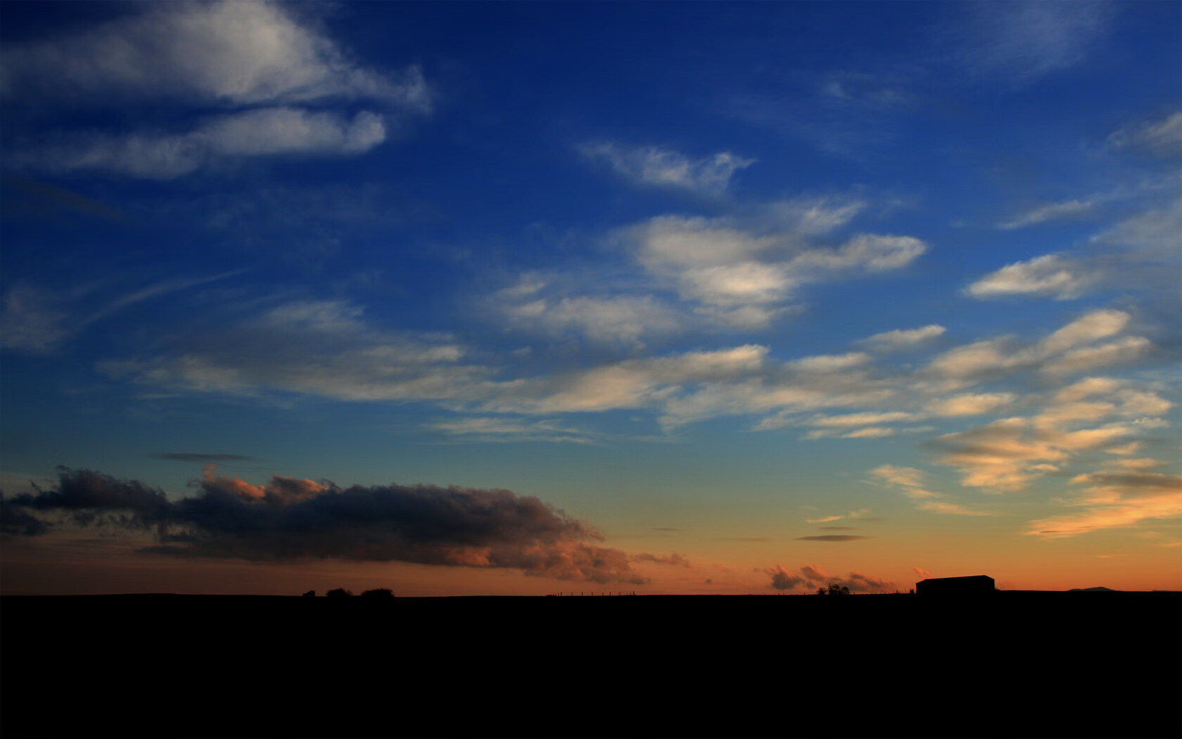 张雨霏蝶泳中段发力 反超澳洲选手,张雨霏200蝶泳视频