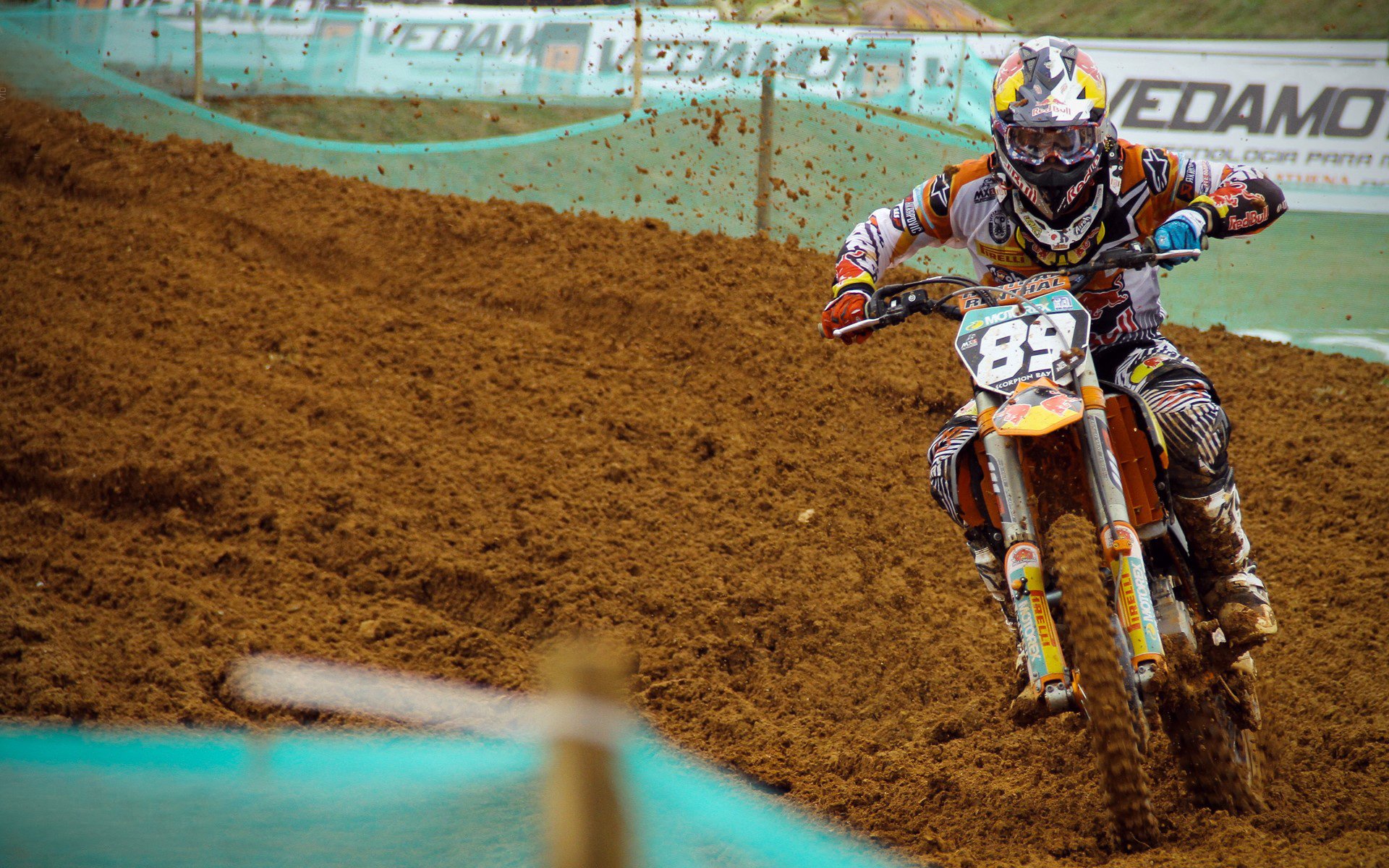 9游-“夜色狂飙：夜晚赛段的紧张刺激”，夜色dj2016粤语